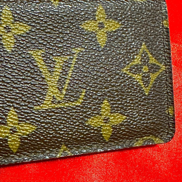Authentic Louis Vuitton Monogram Wallet - Picture 3 of 16